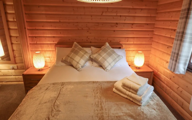 Leafy Hollow Lodge