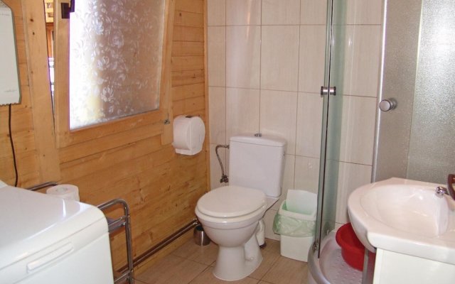 Nice Home in Jaroslawiec With 2 Bedrooms and Wifi