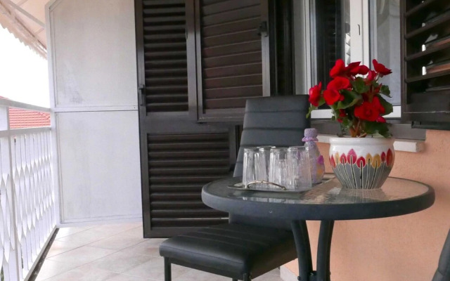 Scenic and Sunny Apartments With Sea View and Balcony