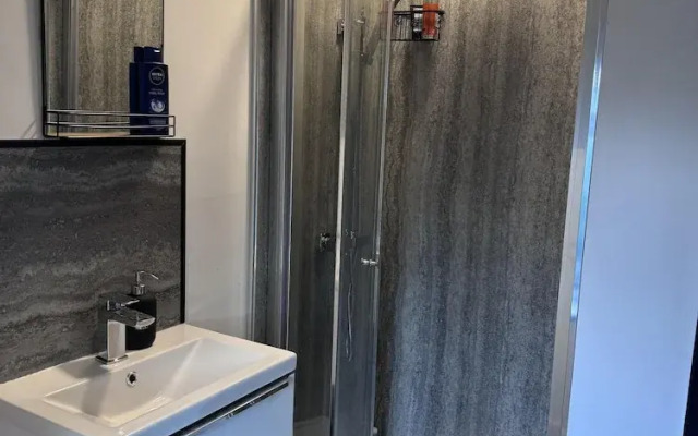 Cosy City Apartment in Manchester - man utd