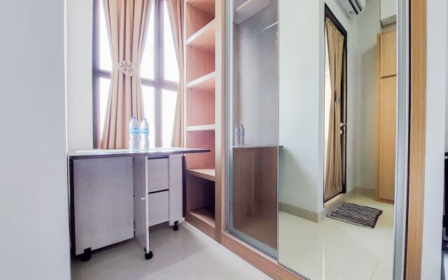 Best Price And Homey Studio Transpark Bintaro Apartment
