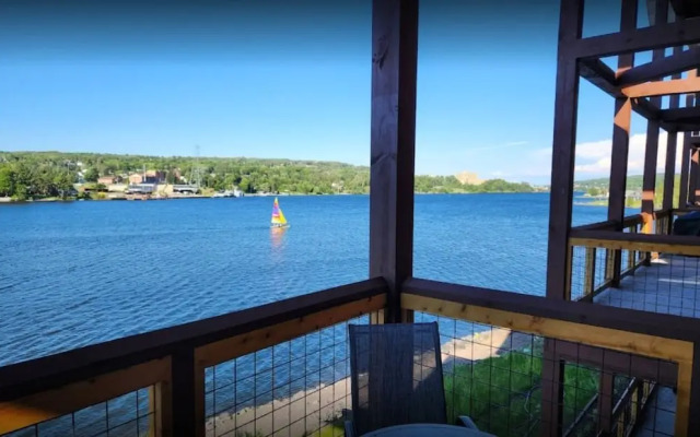 Keweenaw Waters Resort