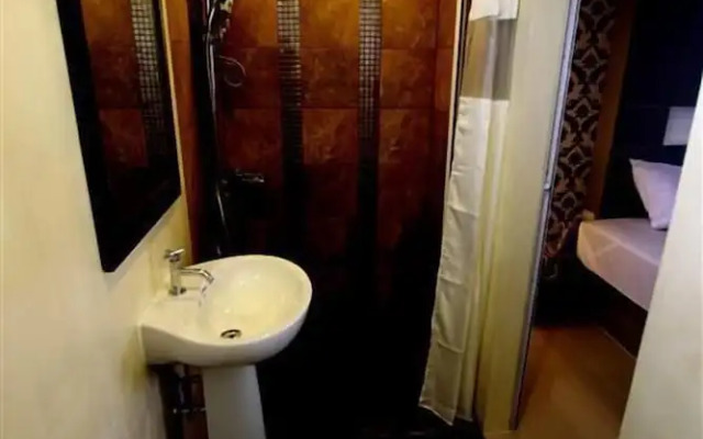 Bearing 26 Hotel