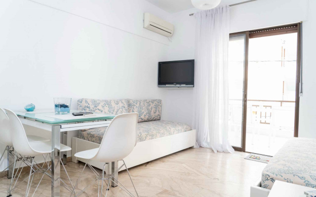 Zennova #7 Nea Plagia Beach