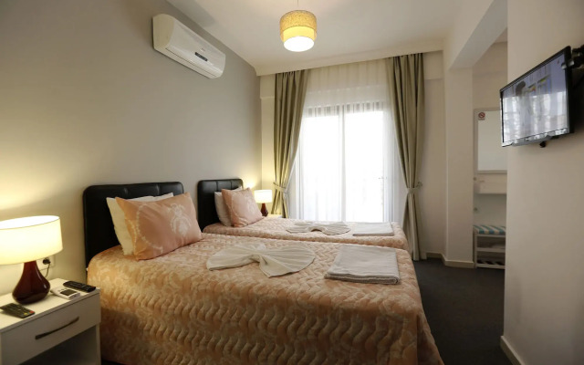 Hi̇mm Hotel