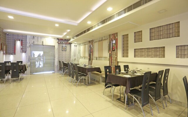 OYO 4772 Park Grand Hotel & Resort