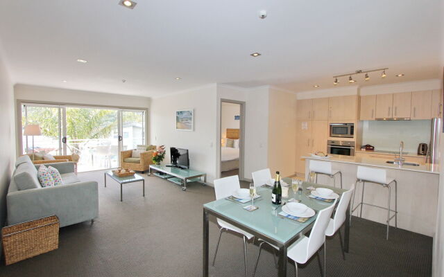 Crowsnest Apartments