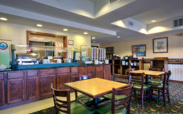 Country Inn & Suites by Radisson, Boone, NC