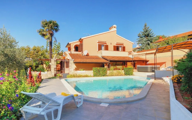 Holiday House in Muntic, Istria, With Fitness Room