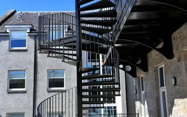The Hansen Residence - The Galleria