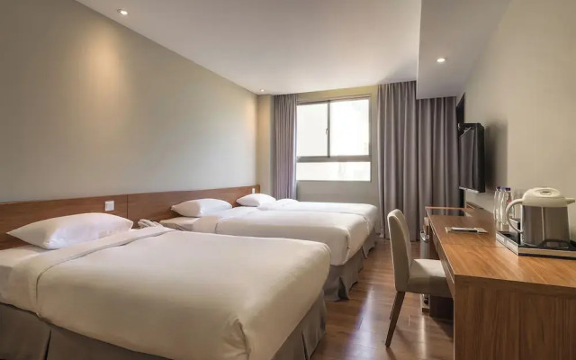 River inn Zili