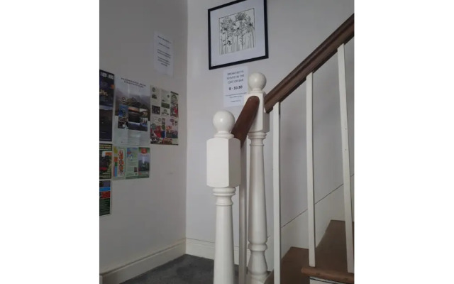 Ty Glyndwr Bunkhouse Bar and Cafe - Hostel