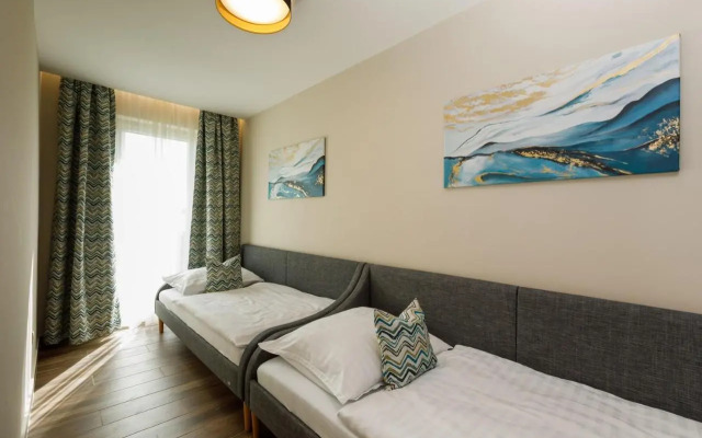 Royal Cafe Apartman