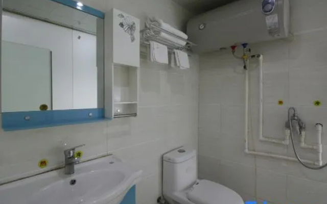 Saturday Theme Hotel – Bathroom – Zhuzhou
