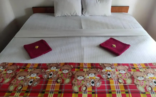 Catch the Ella Train Hostel
