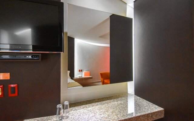 Hotel & Suites Ferri