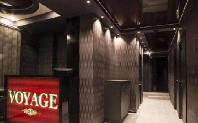 Voyage Hotel