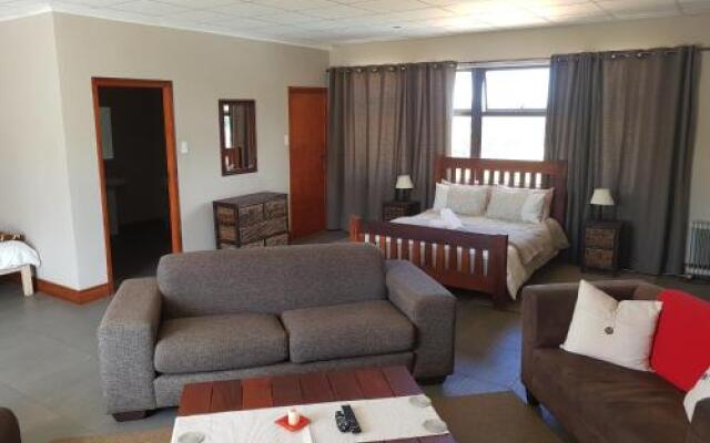 Stay@67 Apartments - Dullstroom