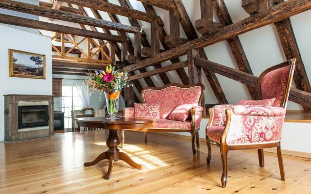 Chateau 9