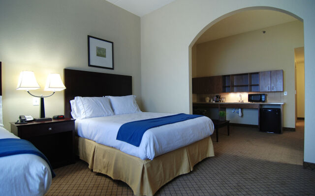 Holiday Inn Express Hotel and Suites Mankato East, an IHG Hotel