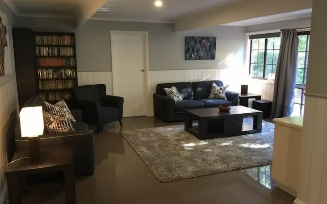 Tudor House - Large Family Home