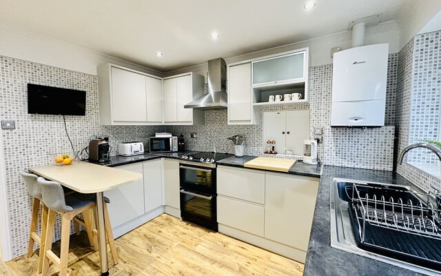 House, Pentire, Newquay, Near Beaches With Parking
