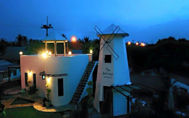 The Balcony at Chao Samran