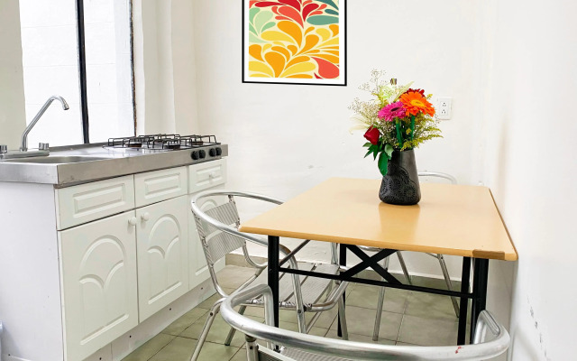 Hostal Amigo Suites