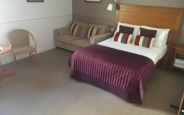 Gomersal Park Hotel