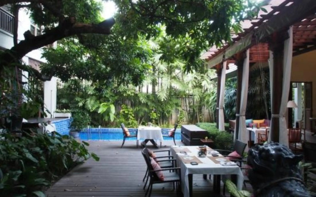 Baan Klang Wiang Hotel