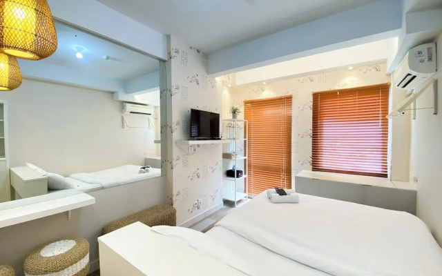 Comfort and Nice Studio Room Patraland Urbano Apartment