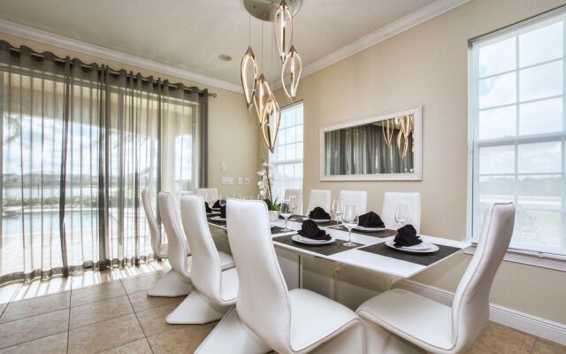 7824 Loxahatchee Court