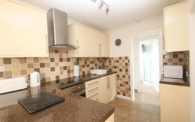 20F Medmerry Park 2 Bedroom Chalet