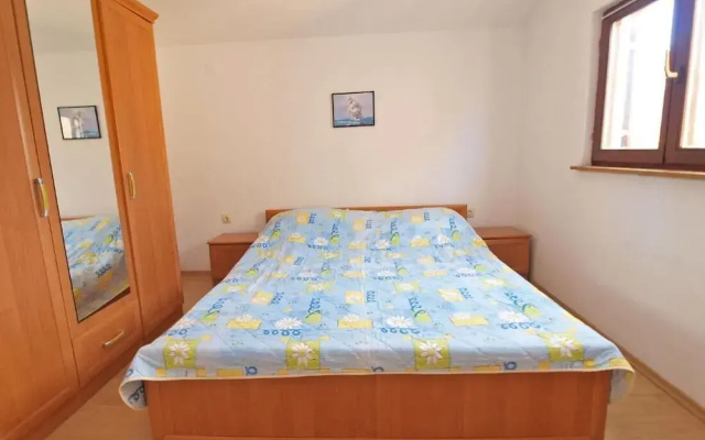 Cozy Apartment in Peroj