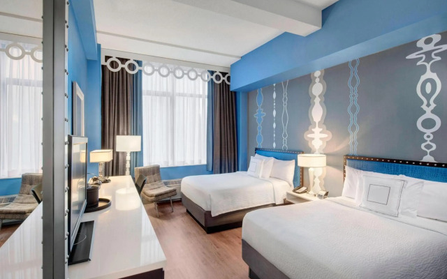 Fairfield Inn & Suites Chicago Downtown / Magnificent Mile