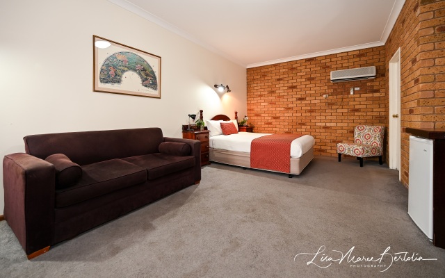 Narrandera Club Motor Inn