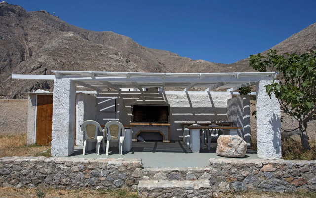 The Birds Villa included Car rental