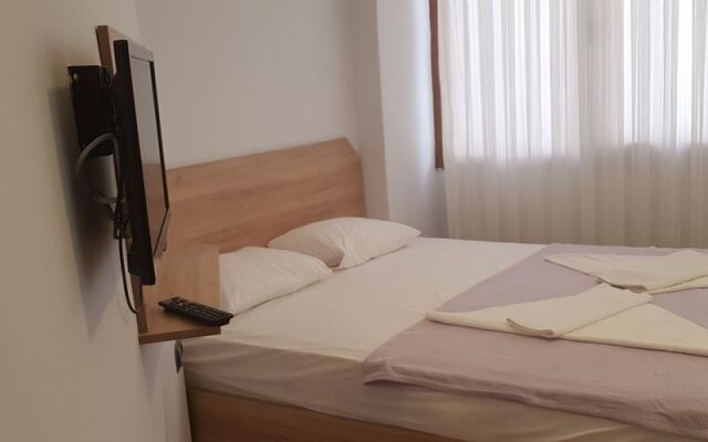 Sultans - Kings Hotel