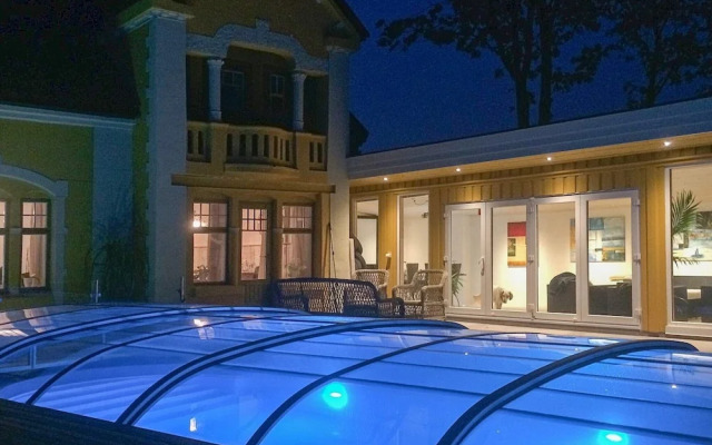 10 Person Holiday Home in Arendal-by Traum