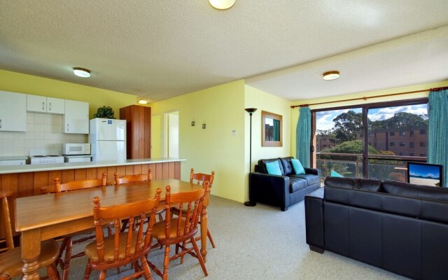 Promenade, Unit 10/8 Intrepid Close