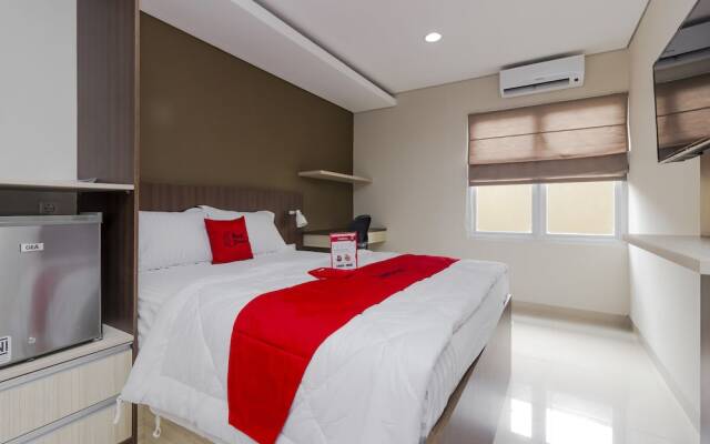 RedDoorz Plus @ Abdul Majid Raya
