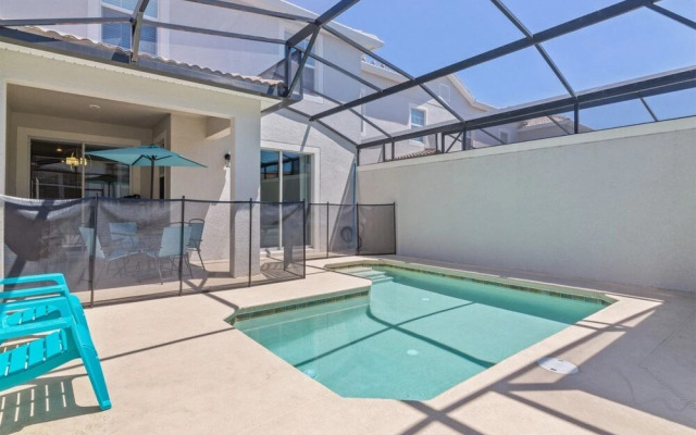 ChampionsGate 4BR 3BA Townhome