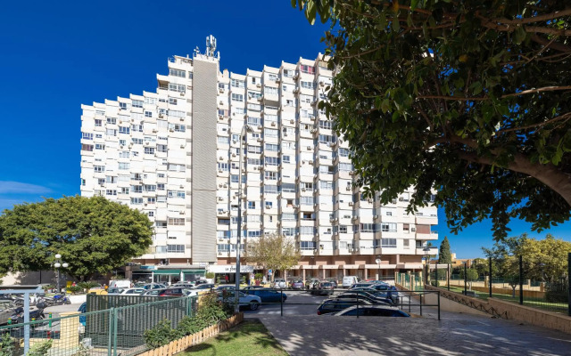 Sunrise Apartment 924