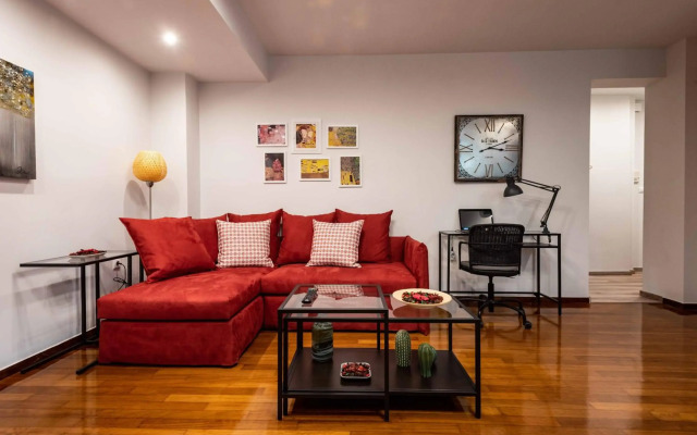 Acropolis Koukaki Newly Renovated 55sq.m Apartment