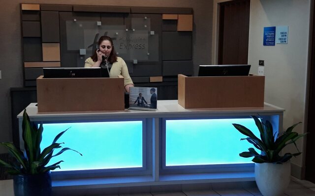 Holiday Inn Express Pittsburgh North by IHG