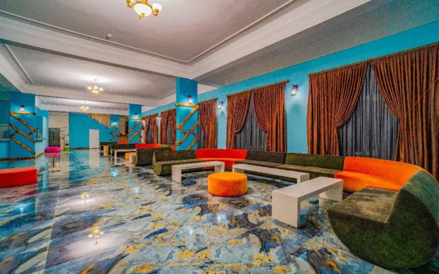 Senza Garden Holiday Club