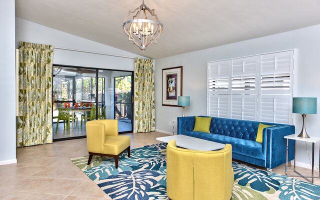 Milano Vacation Rental: Newly Renovated 3-BR Home with Private Pool, Hot Tub, and Pet-Friendly Front Yard. Minutes from Vanderbilt Beach