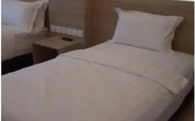 Cameronia Hotel