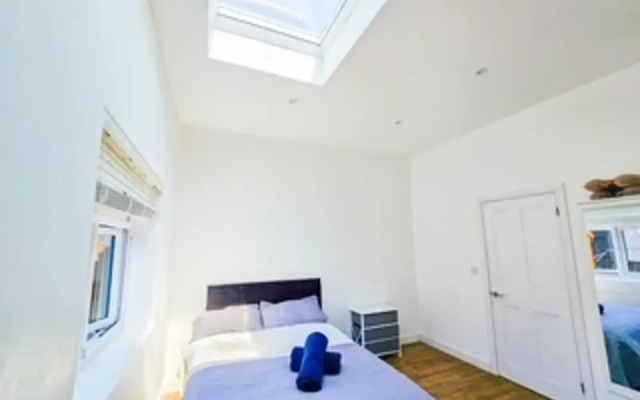 Orpington Cozy Retreat With 3 Bed