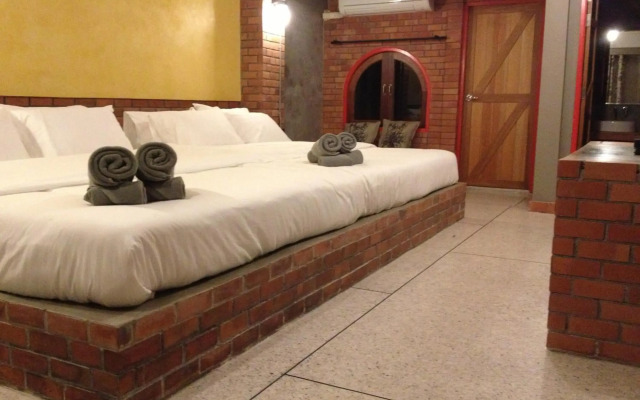 De Sea Almond Hotel Chumphon